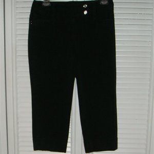 White House Black Market Slim Capri
